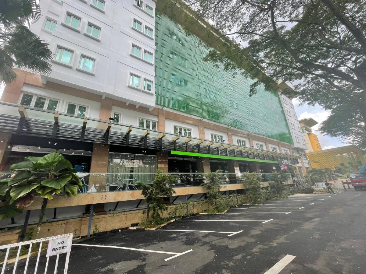 The Avenue M Hotel Johor Bahru Exterior photo